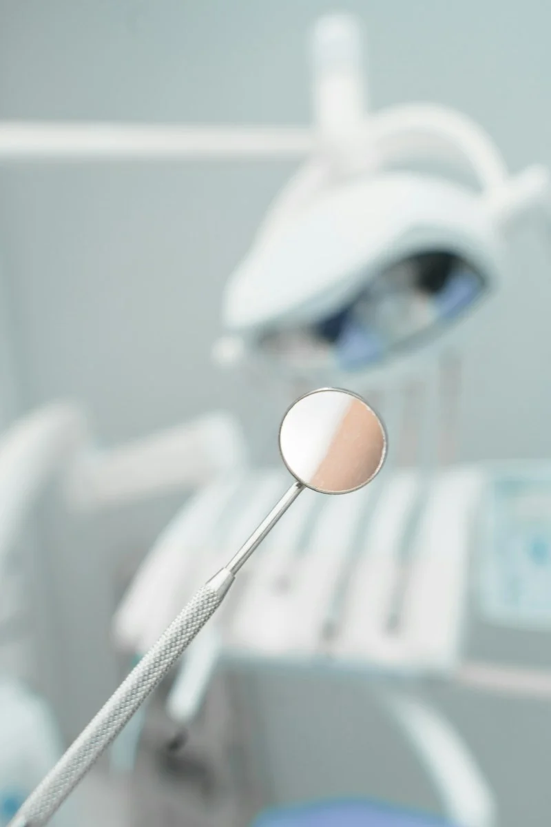 Precision dental examination mirror